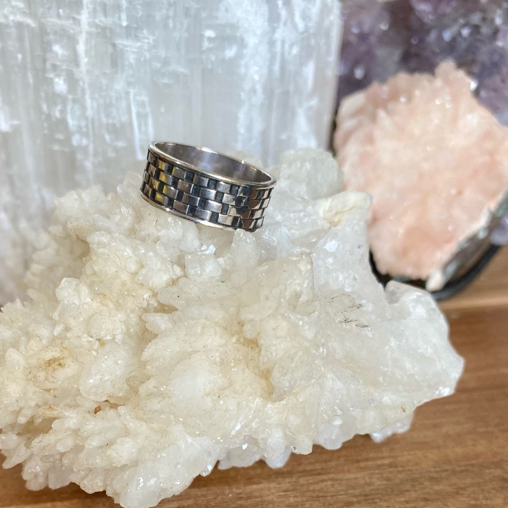 Geometric Simple Rectangle Weave Pattern Design - 925 Sterling Silver Ring - Picture 2 of 4